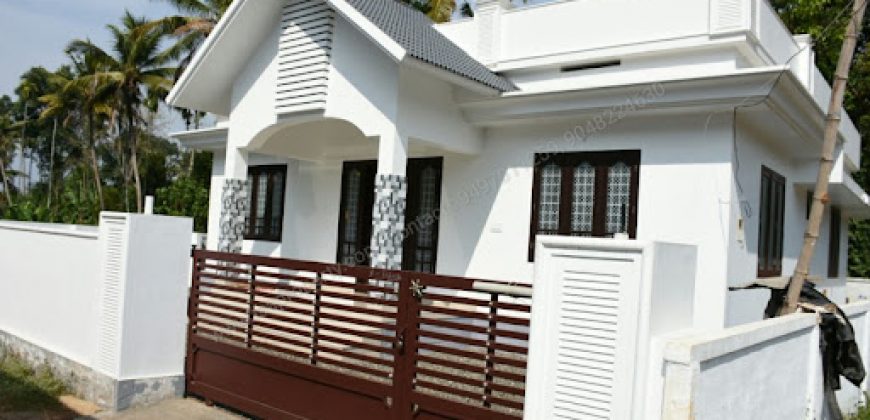 House for sale in eranholi